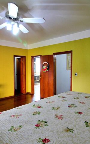 Casa à venda com 600m², 4 quartos e 6 vagasSuíte 1
