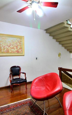 Casa à venda com 600m², 4 quartos e 6 vagasSala 2