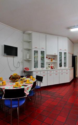 Casa à venda com 600m², 4 quartos e 6 vagasCozinha