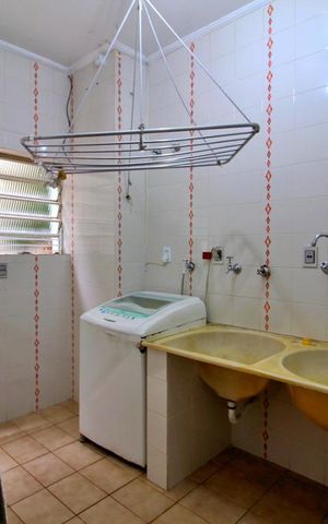 Casa à venda com 600m², 4 quartos e 6 vagasÁrea de Serviço