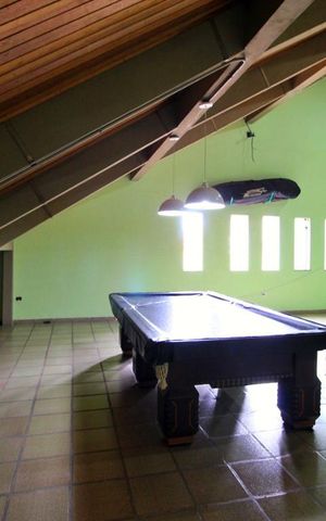 Casa à venda com 600m², 4 quartos e 6 vagasSótão