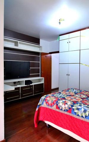 Casa à venda com 600m², 4 quartos e 6 vagasSuíte 2