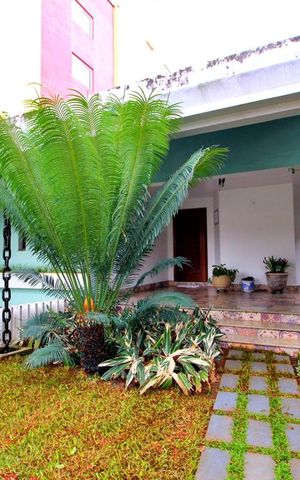 Casa à venda com 600m², 4 quartos e 6 vagasEntrada
