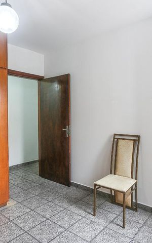 Casa à venda com 180m², 4 quartos e 2 vagas Casa à venda com 180m², 4 quartos e 2 vagasQuarto 2