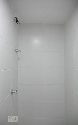 Apartamento para alugar com 32m², 2 quartos e sem vagaBanheiro