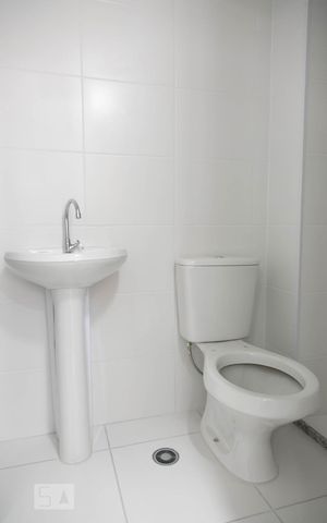 Apartamento para alugar com 32m², 2 quartos e sem vagaBanheiro