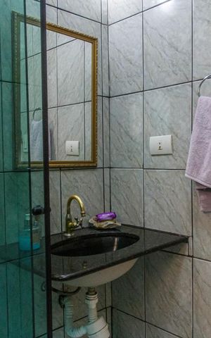 Casa à venda com 170m², 3 quartos e sem vagaBanheiro 1
