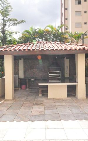 Apartamento à venda com 170m², 4 quartos e 2 vagasChurrasqueira