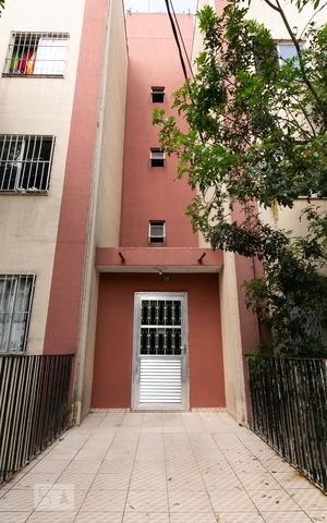 Apartamento à venda com 56m², 2 quartos e 1 vagaFachada