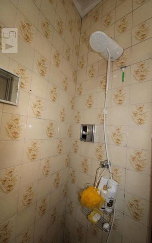 Casa à venda com 250m², 5 quartos e 4 vagasBanheiro (piso superior)