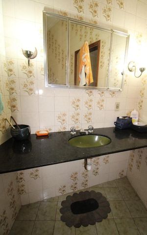 Casa à venda com 250m², 5 quartos e 4 vagasSuíte do Quarto 2