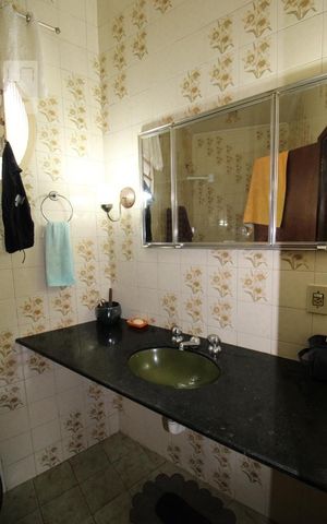 Casa à venda com 250m², 5 quartos e 4 vagasSuíte do Quarto 2