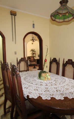 Casa à venda com 250m², 5 quartos e 4 vagasSala de Jantar