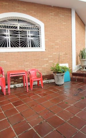 Casa à venda com 250m², 5 quartos e 4 vagasQuintal