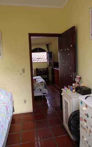Casa à venda com 250m², 5 quartos e 4 vagasQuarto 2 (piso superior)