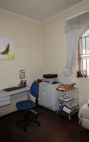 Casa à venda com 250m², 5 quartos e 4 vagasQuarto 3