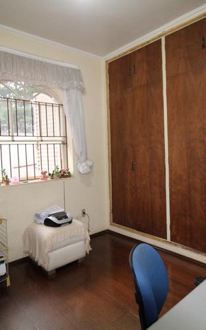 Casa à venda com 250m², 5 quartos e 4 vagasQuarto 3
