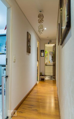 Apartamento à venda com 70m², 2 quartos e 1 vaga Apartamento à venda com 70m², 2 quartos e 1 vagaCorredor