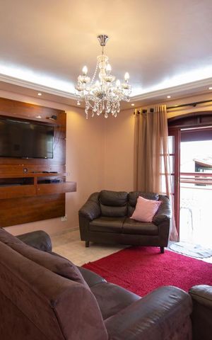 Casa à venda com 180m², 3 quartos e 2 vagasSala