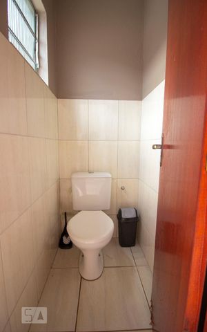 Casa à venda com 180m², 3 quartos e 2 vagasLavabo