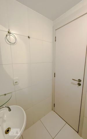 Apartamento para alugar com 44m², 2 quartos e sem vagaBanheiro