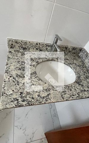 Casa de condomínio à venda com 58m², 2 quartos e 1 vagaBanheiro da Suíte