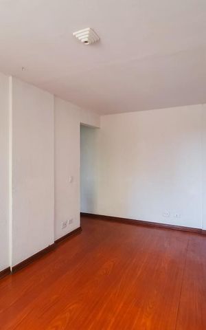 Apartamento à venda com 50m², 2 quartos e 1 vaga Apartamento à venda com 50m², 2 quartos e 1 vagaSala