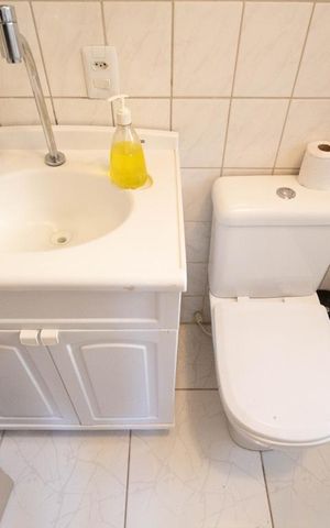 Apartamento à venda com 46m², 2 quartos e 1 vaga Apartamento à venda com 46m², 2 quartos e 1 vagaBanheiro
