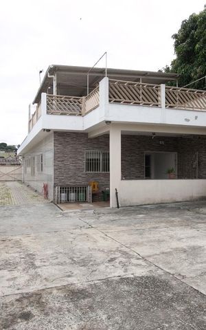Casa à venda com 550m², 2 quartos e 50 vagasQuintal 
