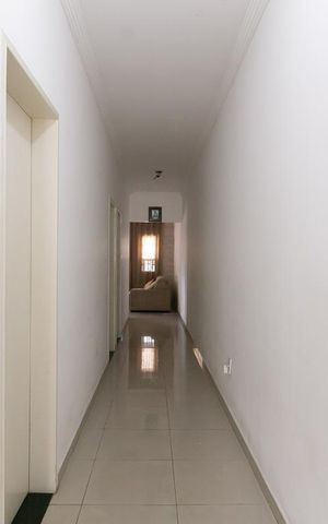 Casa à venda com 550m², 2 quartos e 50 vagasCorredor 