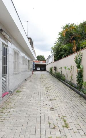Casa à venda com 550m², 2 quartos e 50 vagasGaragem