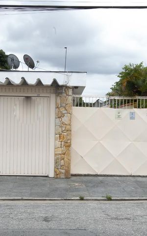 Casa à venda com 550m², 2 quartos e 50 vagasFachada 