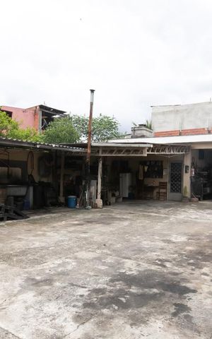 Casa à venda com 550m², 2 quartos e 50 vagasQuintal 