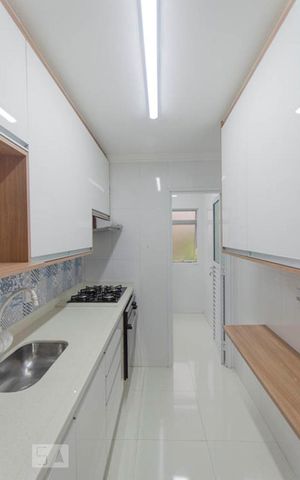 Apartamento à venda com 61m², 3 quartos e 1 vaga Apartamento à venda com 61m², 3 quartos e 1 vagaCozinha