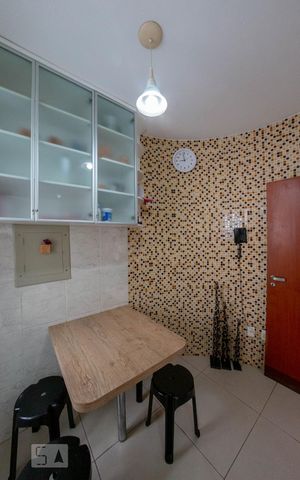 Apartamento à venda com 173m², 4 quartos e 2 vagasCozinha