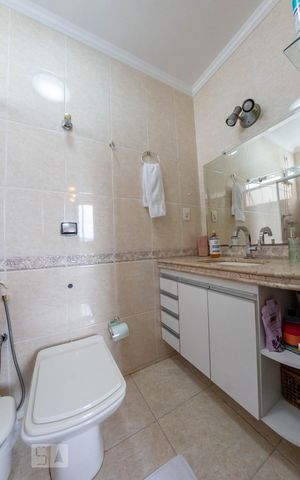 Apartamento à venda com 173m², 4 quartos e 2 vagasBanheiro da Suíte
