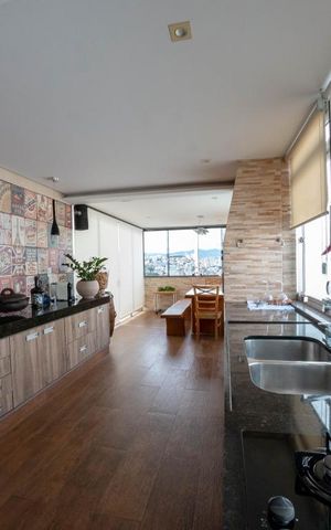 Apartamento à venda com 173m², 4 quartos e 2 vagasVaranda gourmet
