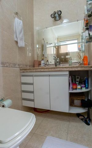 Apartamento à venda com 173m², 4 quartos e 2 vagasBanheiro da Suíte