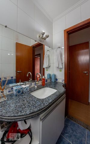Apartamento à venda com 173m², 4 quartos e 2 vagasBanheiro Social