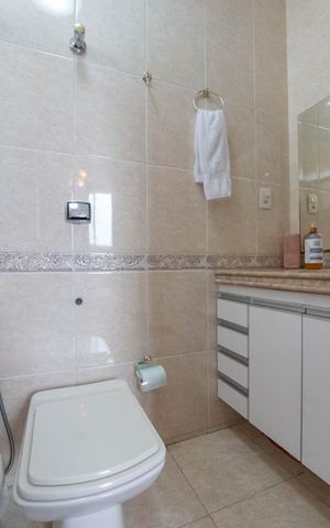 Apartamento à venda com 173m², 4 quartos e 2 vagasBanheiro da Suíte