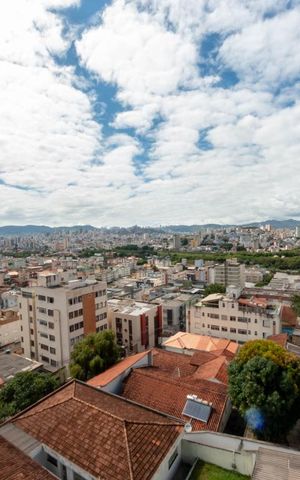 Apartamento à venda com 173m², 4 quartos e 2 vagasVista