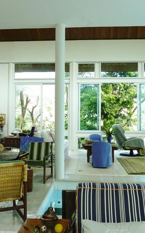 Casa à venda com 424m², 5 quartos e 4 vagasSala/Cozinha