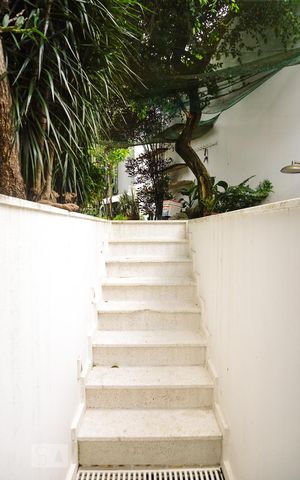 Casa à venda com 424m², 5 quartos e 4 vagasÁrea de Serviço