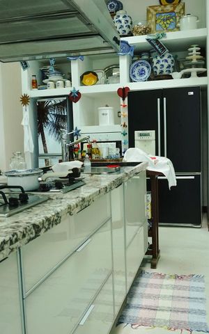 Casa à venda com 424m², 5 quartos e 4 vagasSala/Cozinha