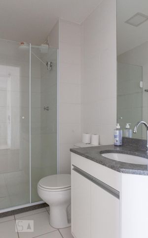 Apartamento à venda com 33m², 1 quarto e sem vaga Apartamento à venda com 33m², 1 quarto e sem vagaBanheiro
