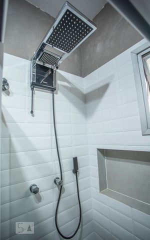 Casa à venda com 350m², 3 quartos e 8 vagas Casa à venda com 350m², 3 quartos e 8 vagasBanheiro Suíte - Chuveiro