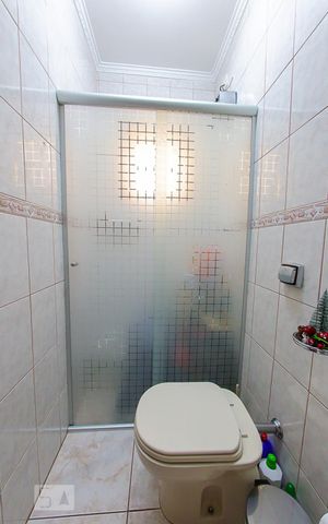 Casa à venda com 250m², 3 quartos e 2 vagas Casa à venda com 250m², 3 quartos e 2 vagasBanheiro da Suite 3