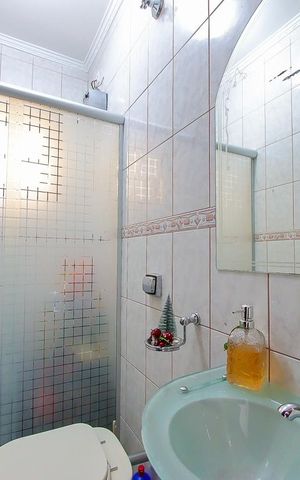 Casa à venda com 250m², 3 quartos e 2 vagas Casa à venda com 250m², 3 quartos e 2 vagasBanheiro da Suite 3