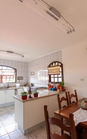 Casa à venda com 250m², 3 quartos e 2 vagas Casa à venda com 250m², 3 quartos e 2 vagasSala de Jantar