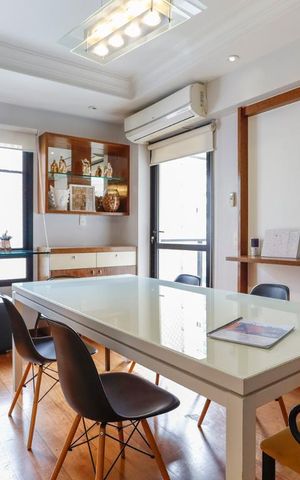 Apartamento à venda com 100m², 3 quartos e 2 vagasSala